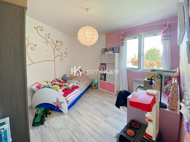 Maison - 90 m² - 4 pièces