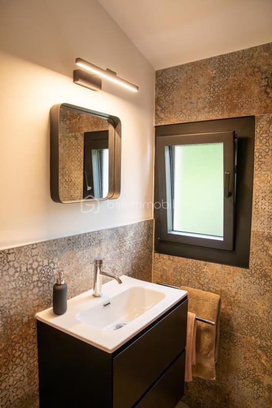 Demeure - 262 m² - 7 pièces