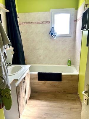 Maison traditionnelle - 102 m² - 6 pièces