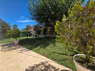 Maison - 170 m² - 6 pièces