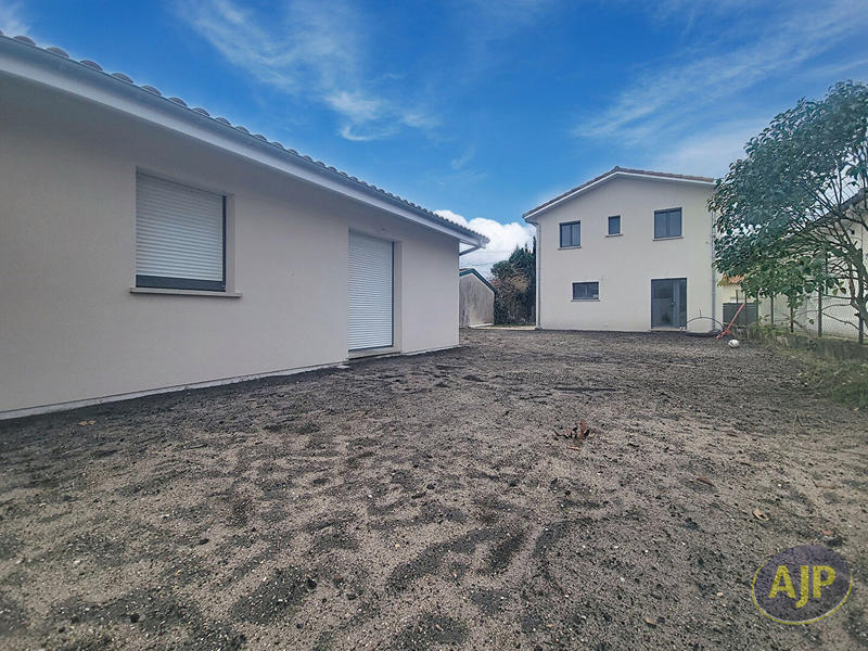 Maison - 147 m² - 8 pièces