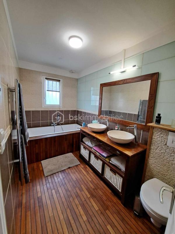 Pavillon - 124 m² - 5 pièces