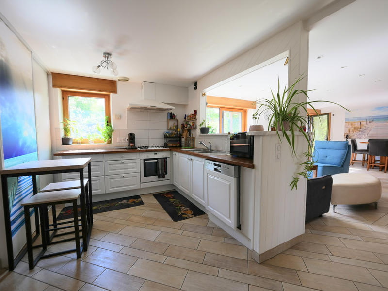 Maison - 98 m² - 5 pièces