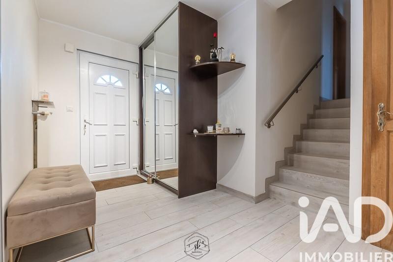 Maison - 107 m² - 5 pièces