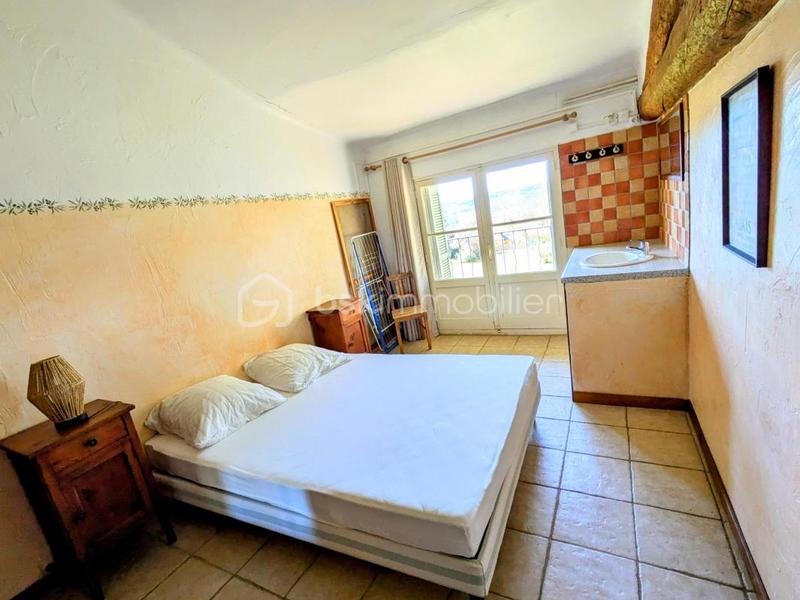 Appartement - 760 m² - 24 pièces