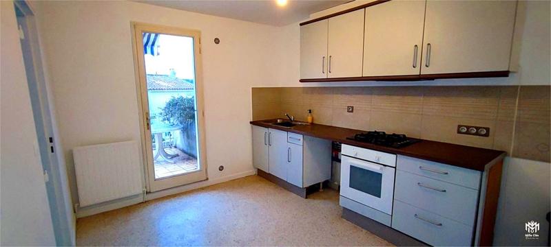 Maison traditionnelle - 190 m² - 8 pièces