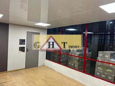 Entrepôt - 2 500 m²