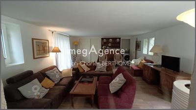 Maison en pierre - 324 m² - 15 pièces