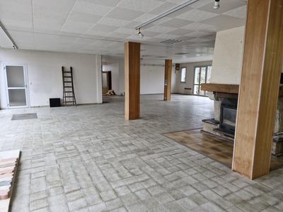 Local commercial - 300 m²