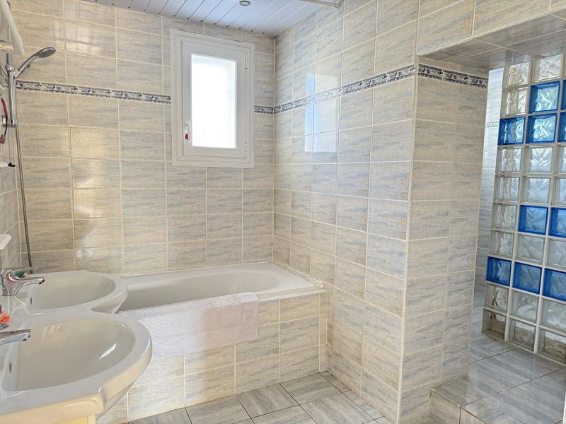 Maison - 125 m² - 4 pièces