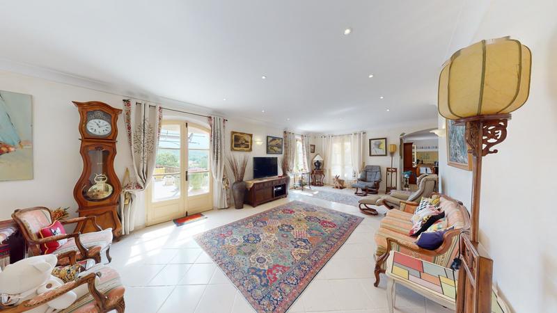 Bastide - 233 m² - 6 pièces