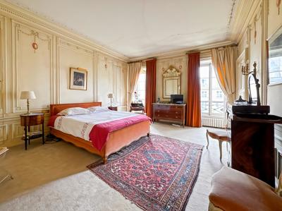 Appartement - 150 m² - 5 pièces