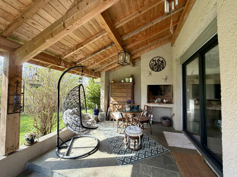 Maison - 190 m² - 8 pièces