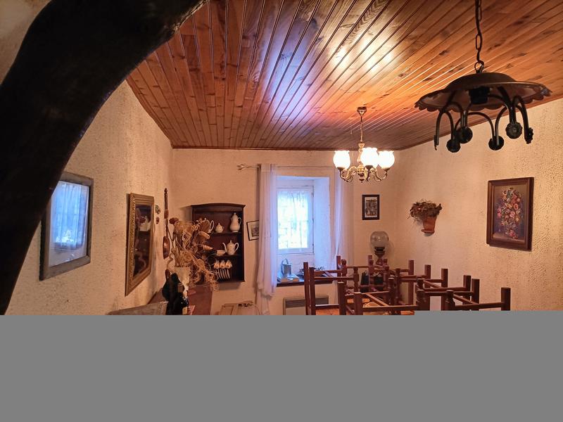 Maison - 97 m² - 5 pièces