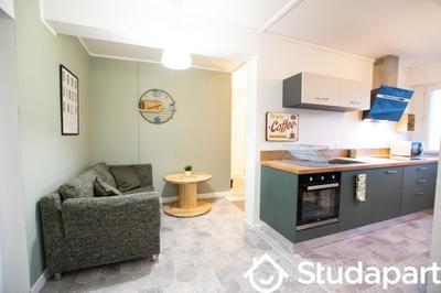 Chambre - 14 m² - 1 pièce