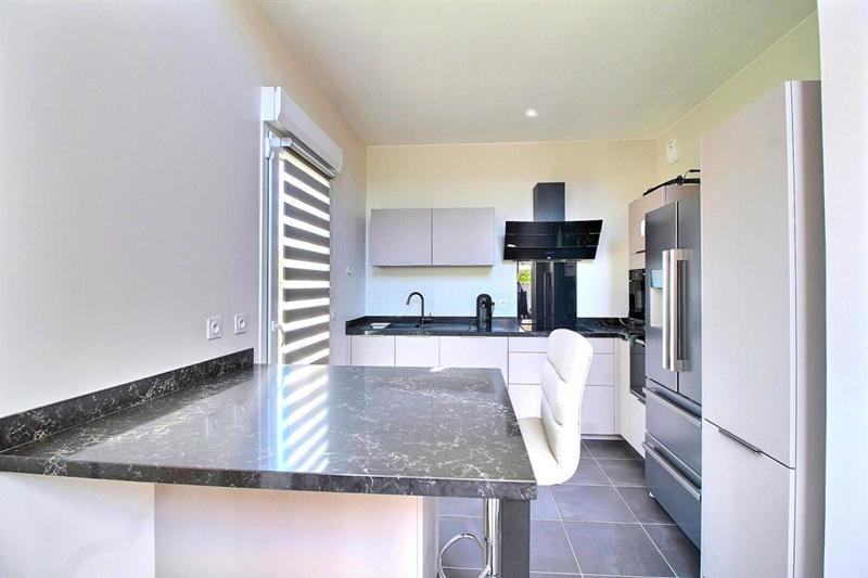 Appartement - 102 m² - 4 pièces