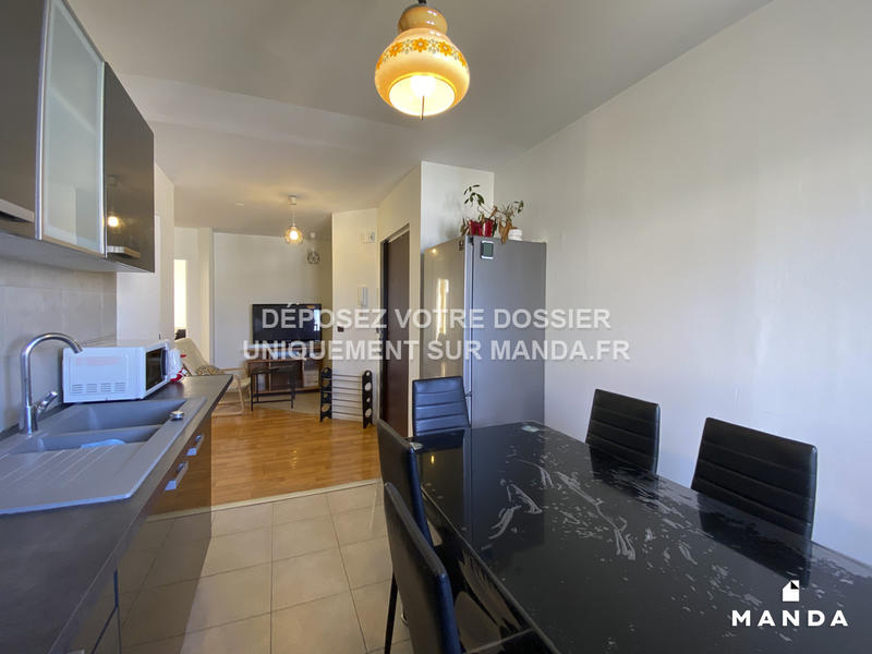 Chambre - 71 m² - 5 pièces