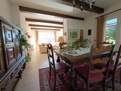 Villa - 161 m² - 6 pièces