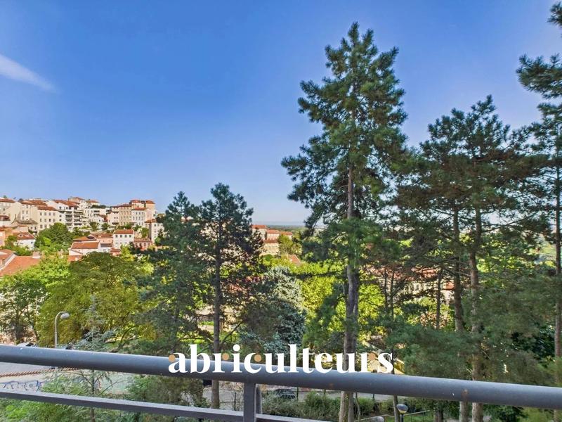 Appartement - 87 m² - 3 pièces