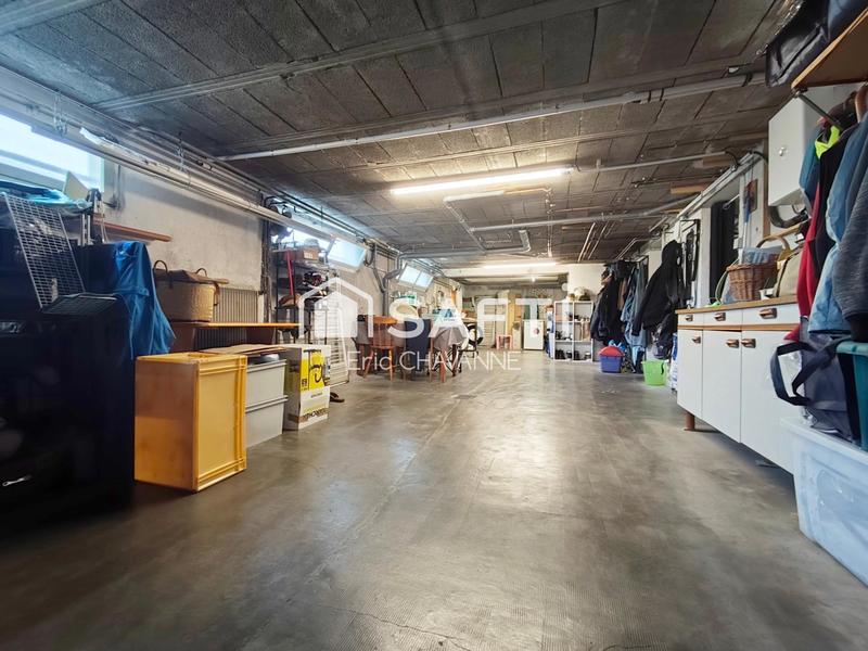 Maison - 93 m² - 4 pièces