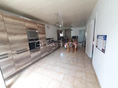 Maison - 140 m² - 7 pièces