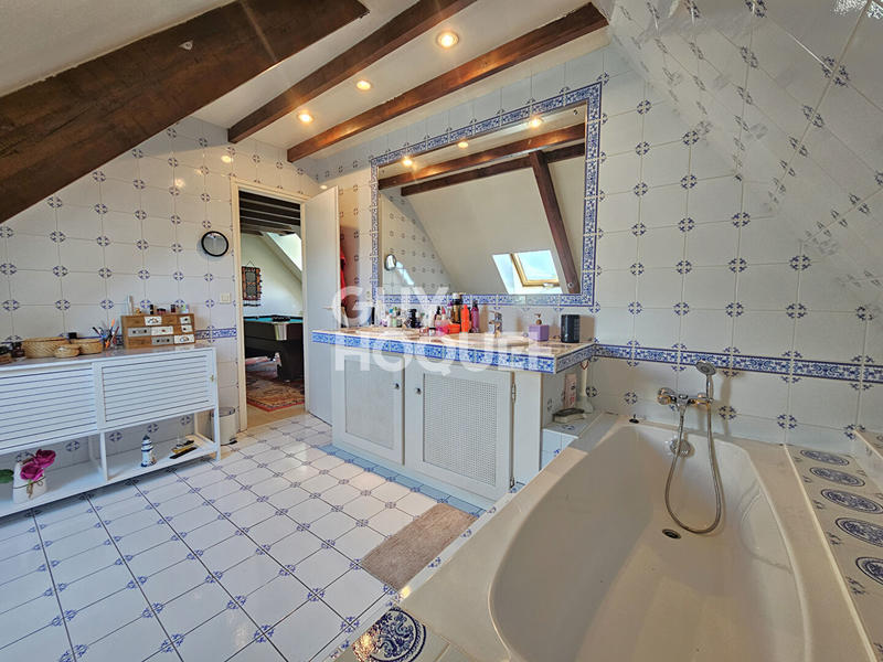 Maison - 140 m² - 6 pièces