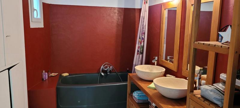 Propriété - 250 m² - 9 pièces