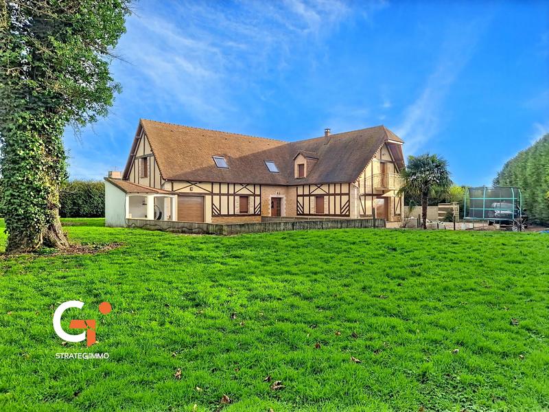 Maison - 260 m² - 6 pièces