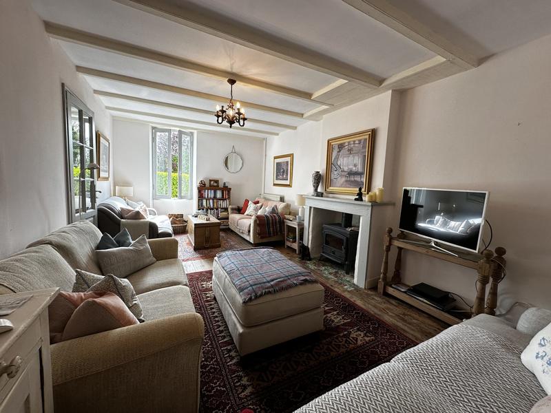 Maison traditionnelle - 178 m² - 6 pièces