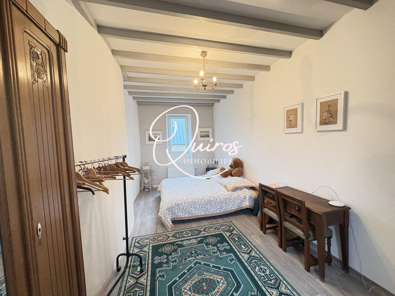 Maison - 209 m² - 12 pièces