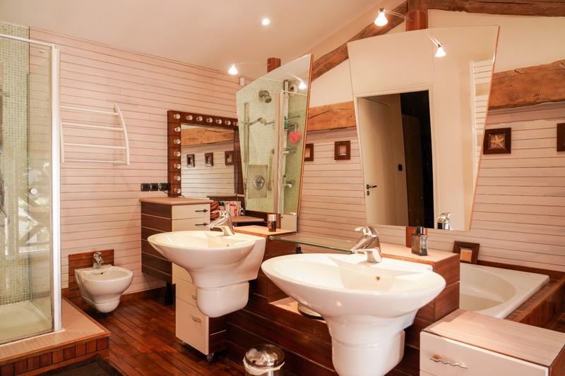 Haras - 352 m² - 8 pièces