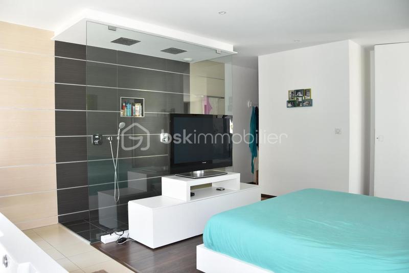 Maison d'architecte - 264 m² - 7 pièces