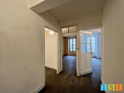 Immeuble - 287 m² - 12 pièces