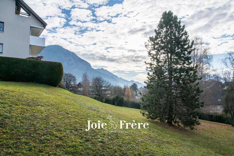 Appartement - 80 m² - 3 pièces