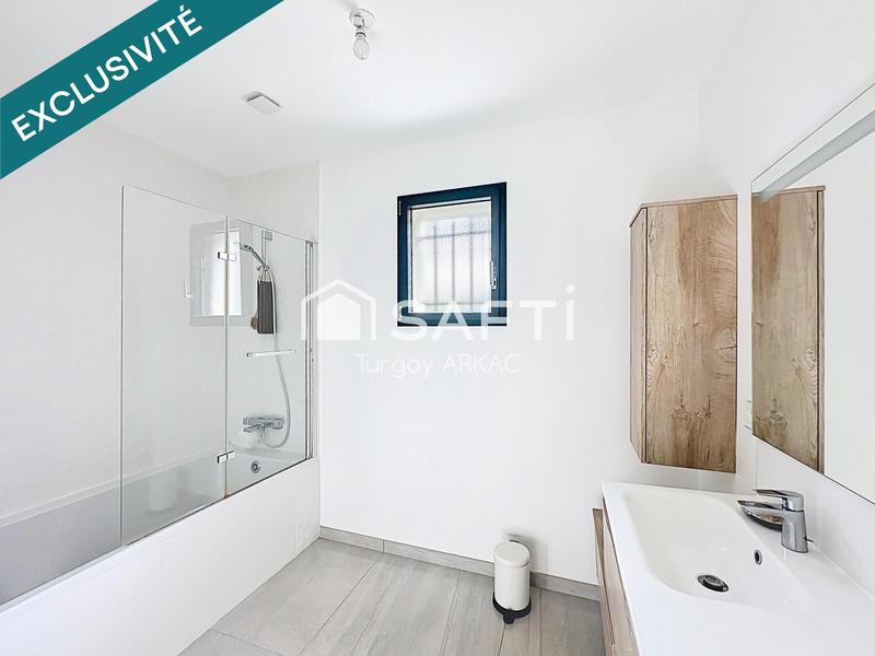 Maison - 140 m² - 5 pièces