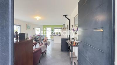 Villa - 93 m² - 4 pièces