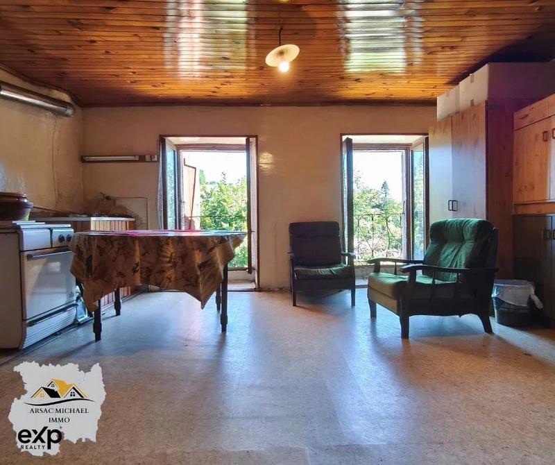 Maison traditionnelle - 110 m² - 5 pièces