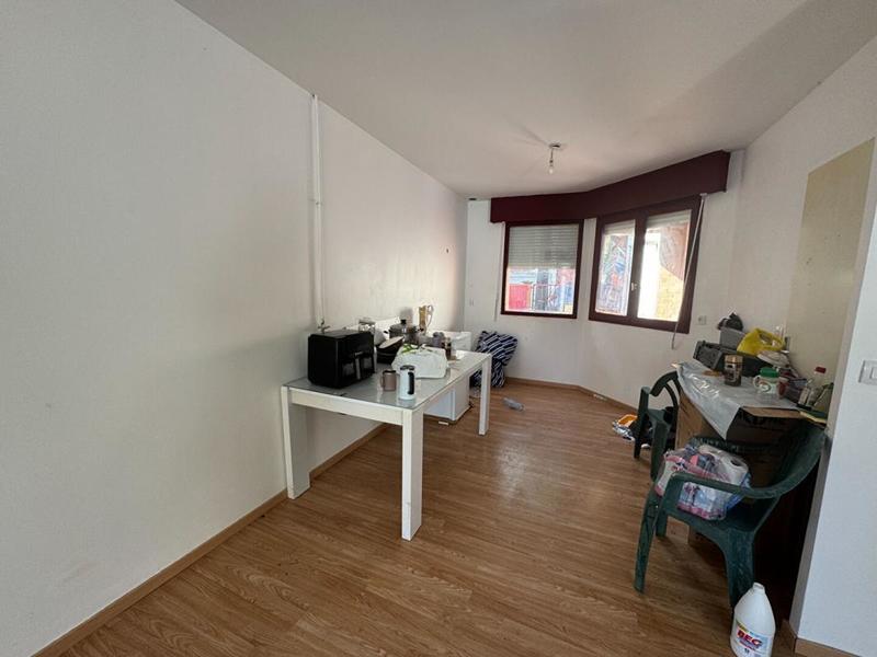 Maison - 96 m² - 5 pièces