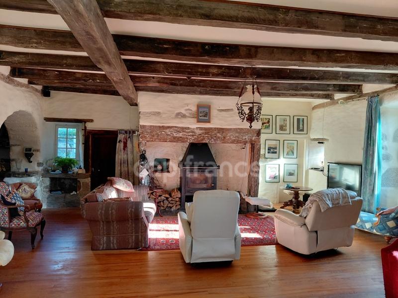 Propriété - 390 m² - 13 pièces