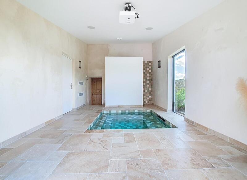 Maison - 201 m² - 4 pièces