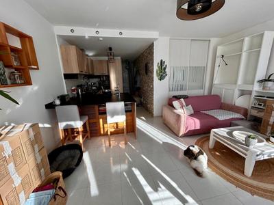 Appartement - 95 m² - 3 pièces