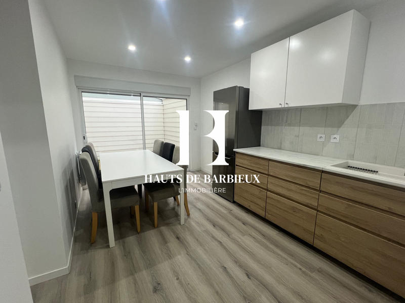 Maison - 154 m² - 10 pièces