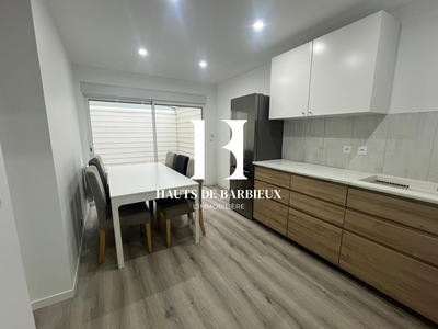 Maison - 154 m² - 10 pièces