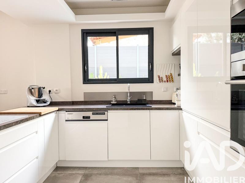 Maison - 88 m² - 4 pièces