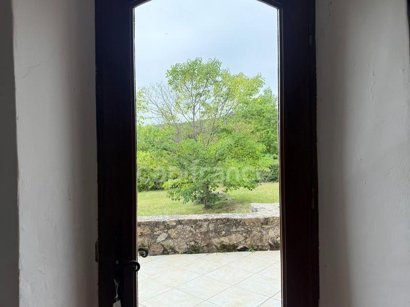 Maison - 185 m² - 9 pièces