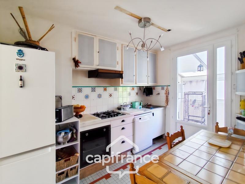 Maison - 94 m² - 6 pièces