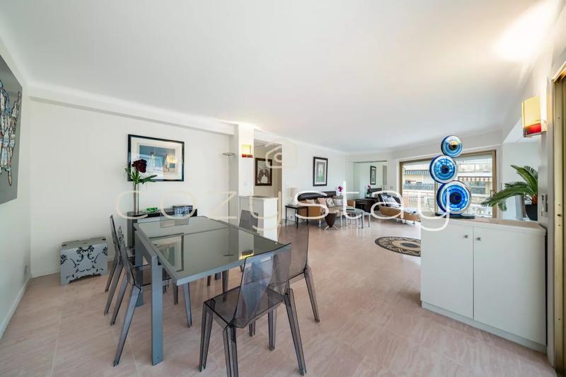 Appartement - 99 m² - 3 pièces