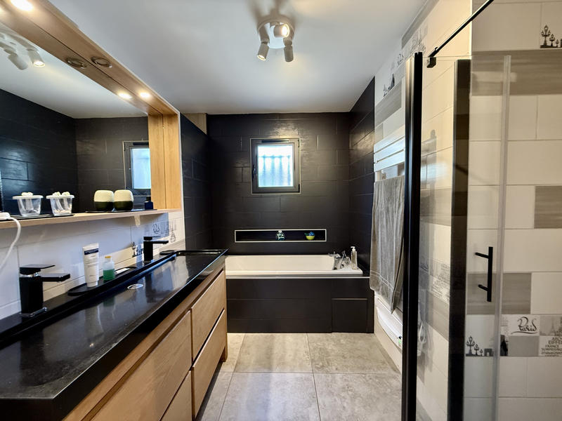 Maison - 153 m² - 5 pièces