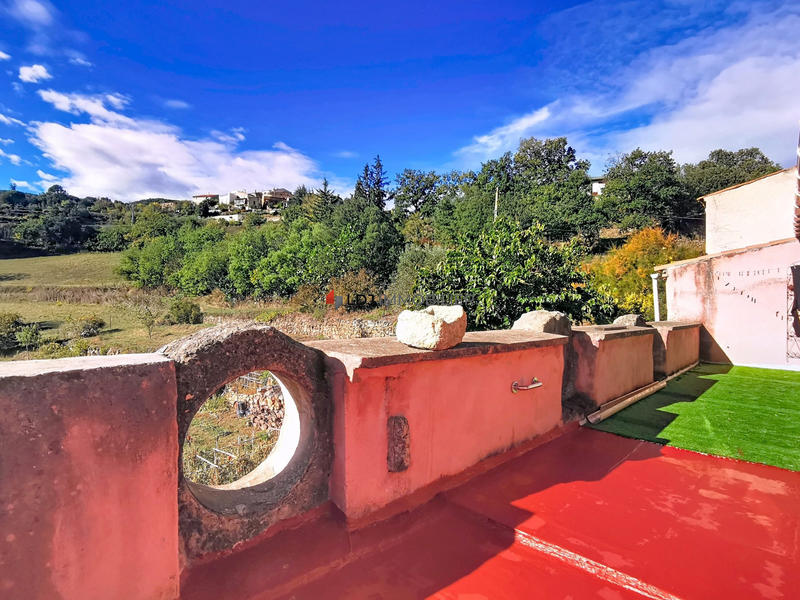 Maison - 350 m² - 12 pièces