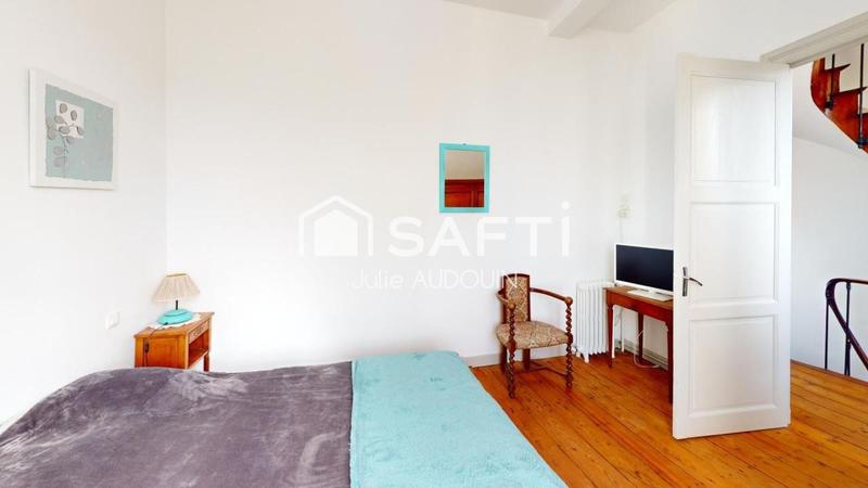 Maison - 189 m² - 5 pièces